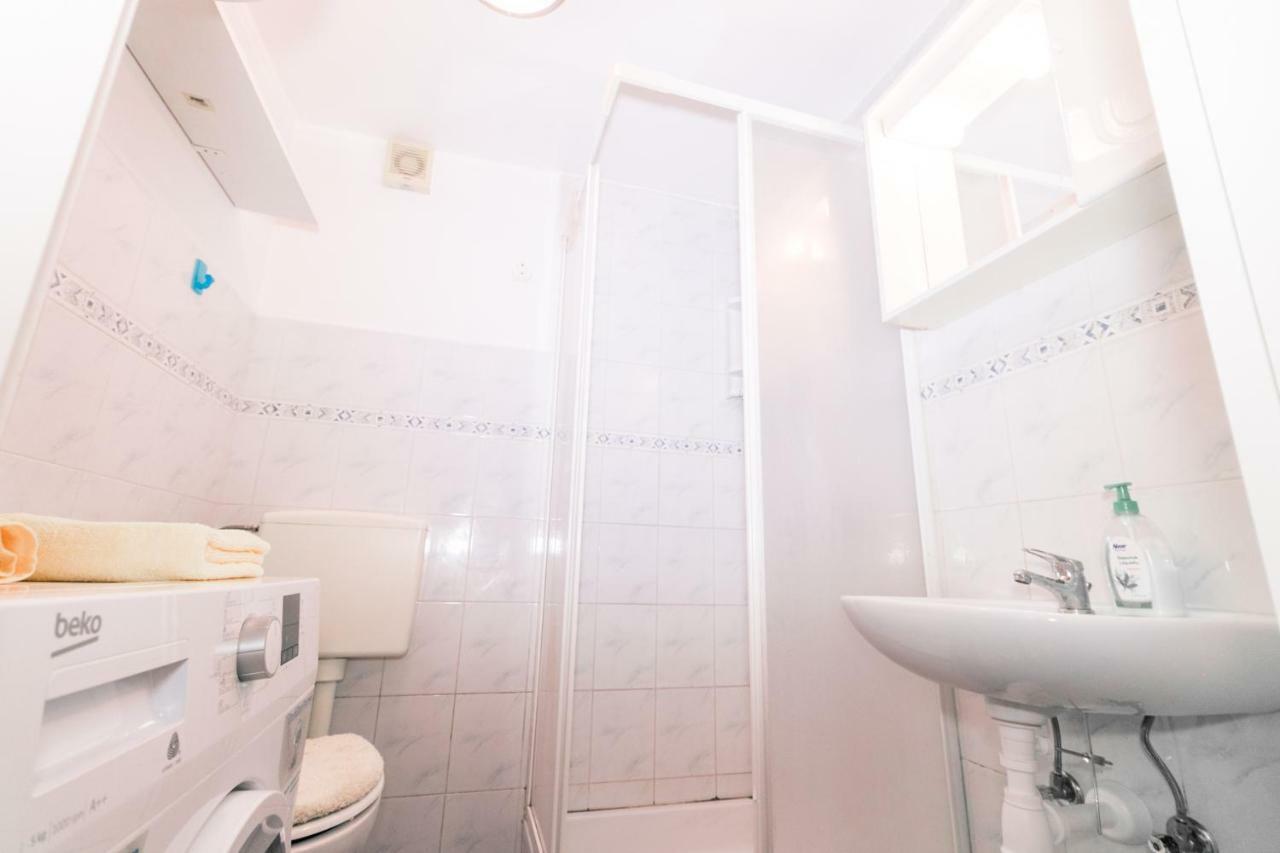 Fri Apartment Piran Luaran gambar